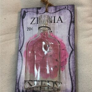 Zinnia Hanging Glass Vase for Wall Wood Sign Home Decor Flowers